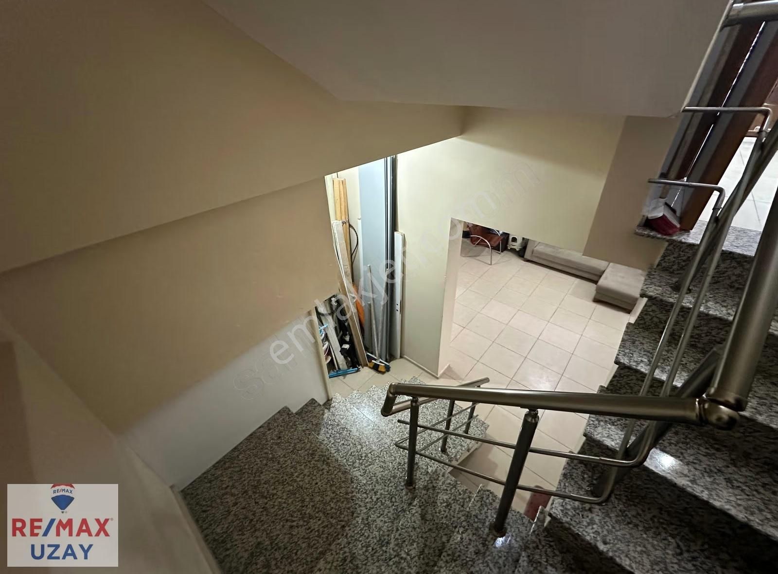 Aliya İzzet Begoviç Caddesinde 170 M² Geniş Kiralık Dükkan - Görsel 5