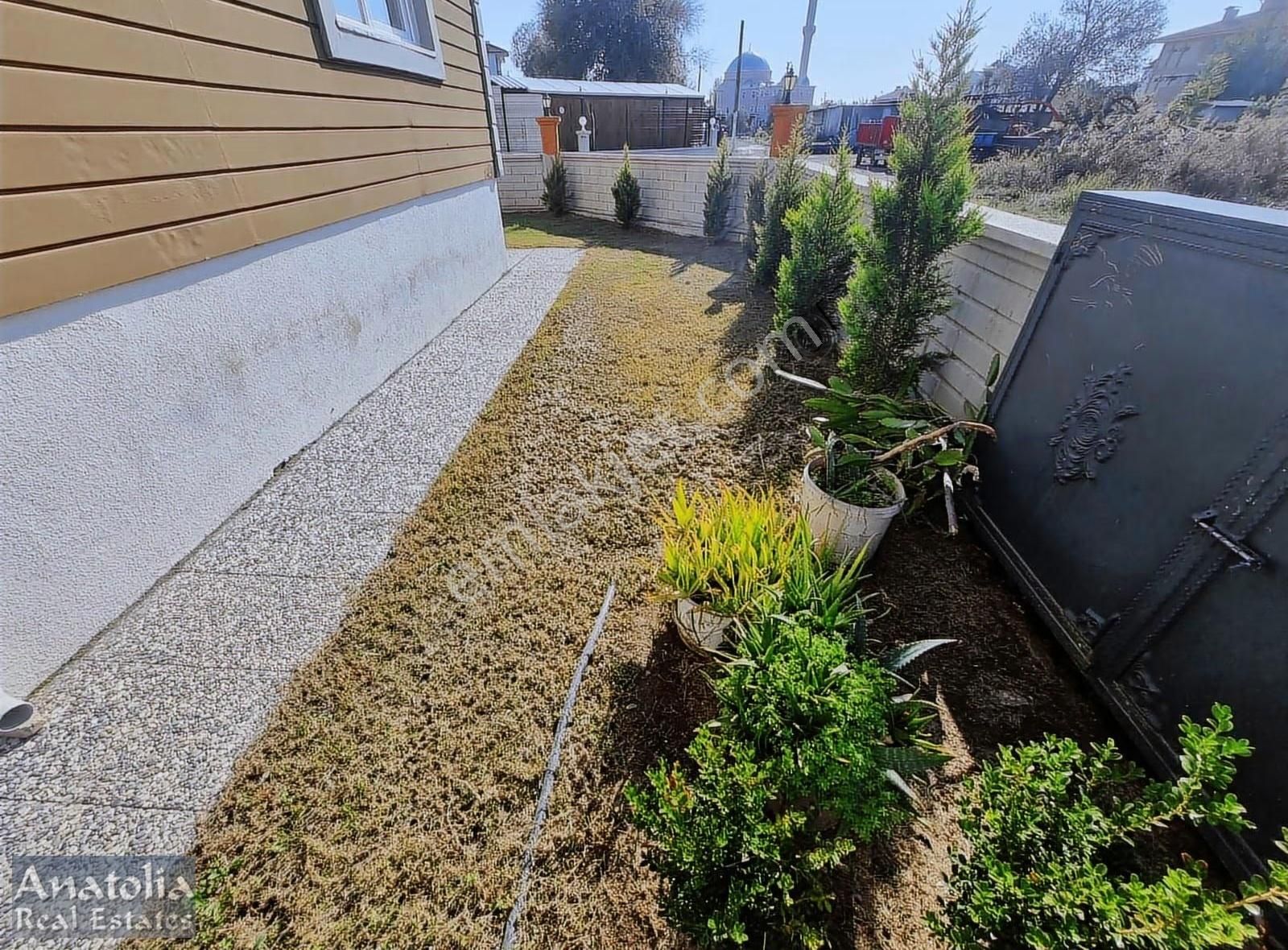 Satılık Havuzlu Site İçerisinde Geniş 1+1 Daire - Görsel 12