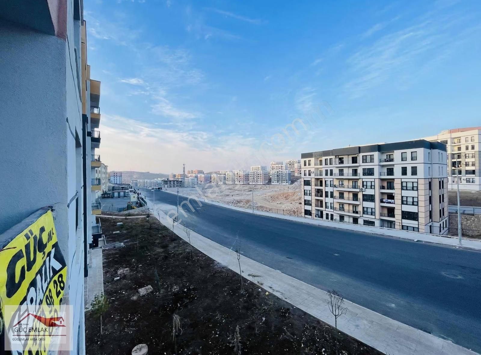 Güç Emlaktan Yeni Yapılan Batıkent Tokiler De 3+1 Kiralık Daire - Görsel 5