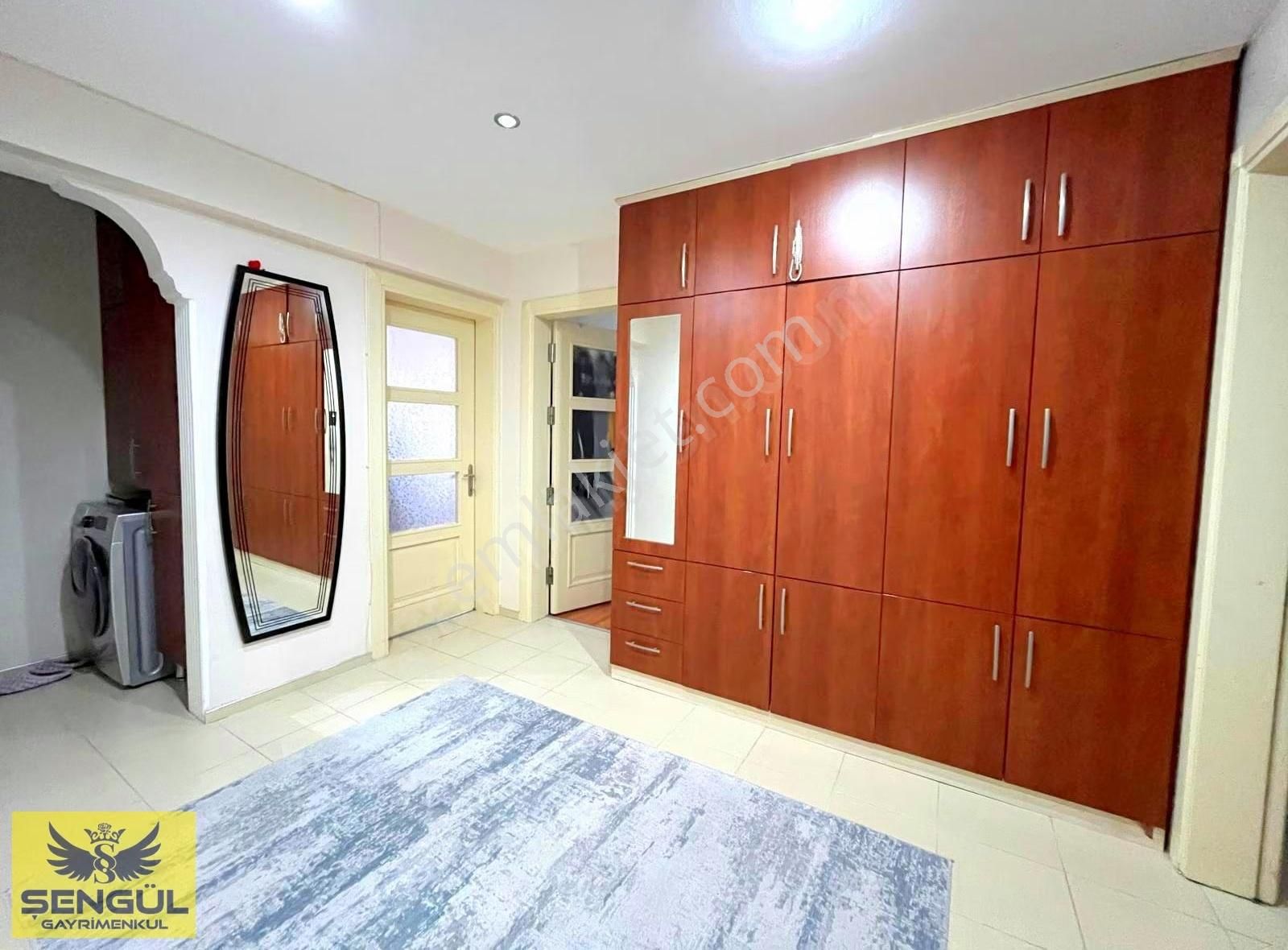 Adliye Karşısı Hukuk Bürosu Da Olur Satılık 3+1 Arakat Daire - Görsel 3