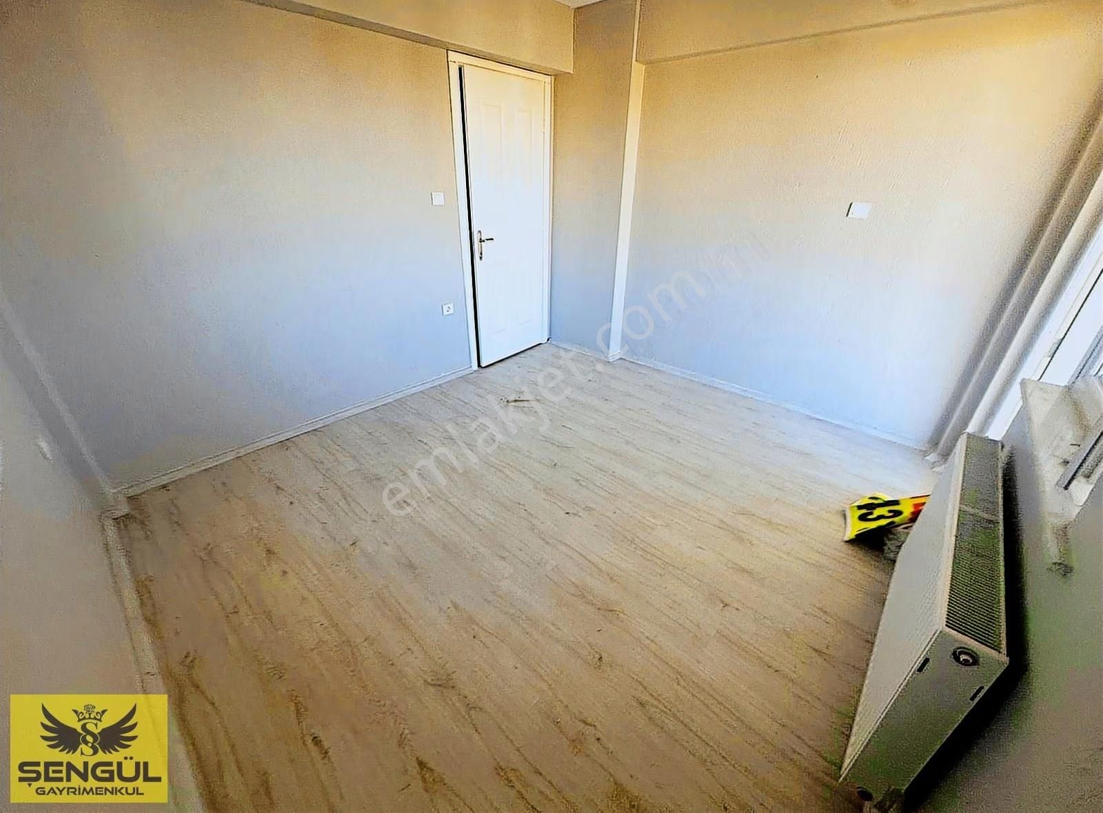 Şengül Gayrimenkul'den Umut 3 Te İçi Yenilenmiş Kiralık Daire - Görsel 24