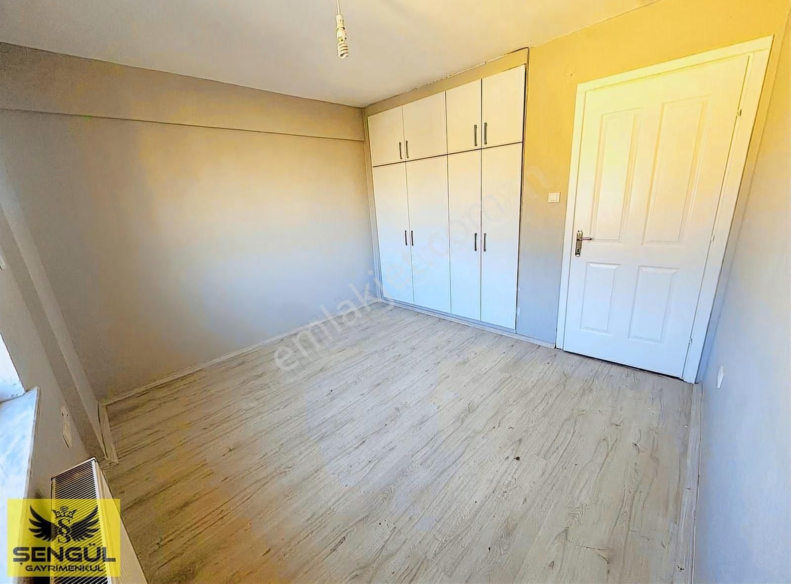 Şengül Gayrimenkul'den Umut 3 Te İçi Yenilenmiş Kiralık Daire - Görsel 11