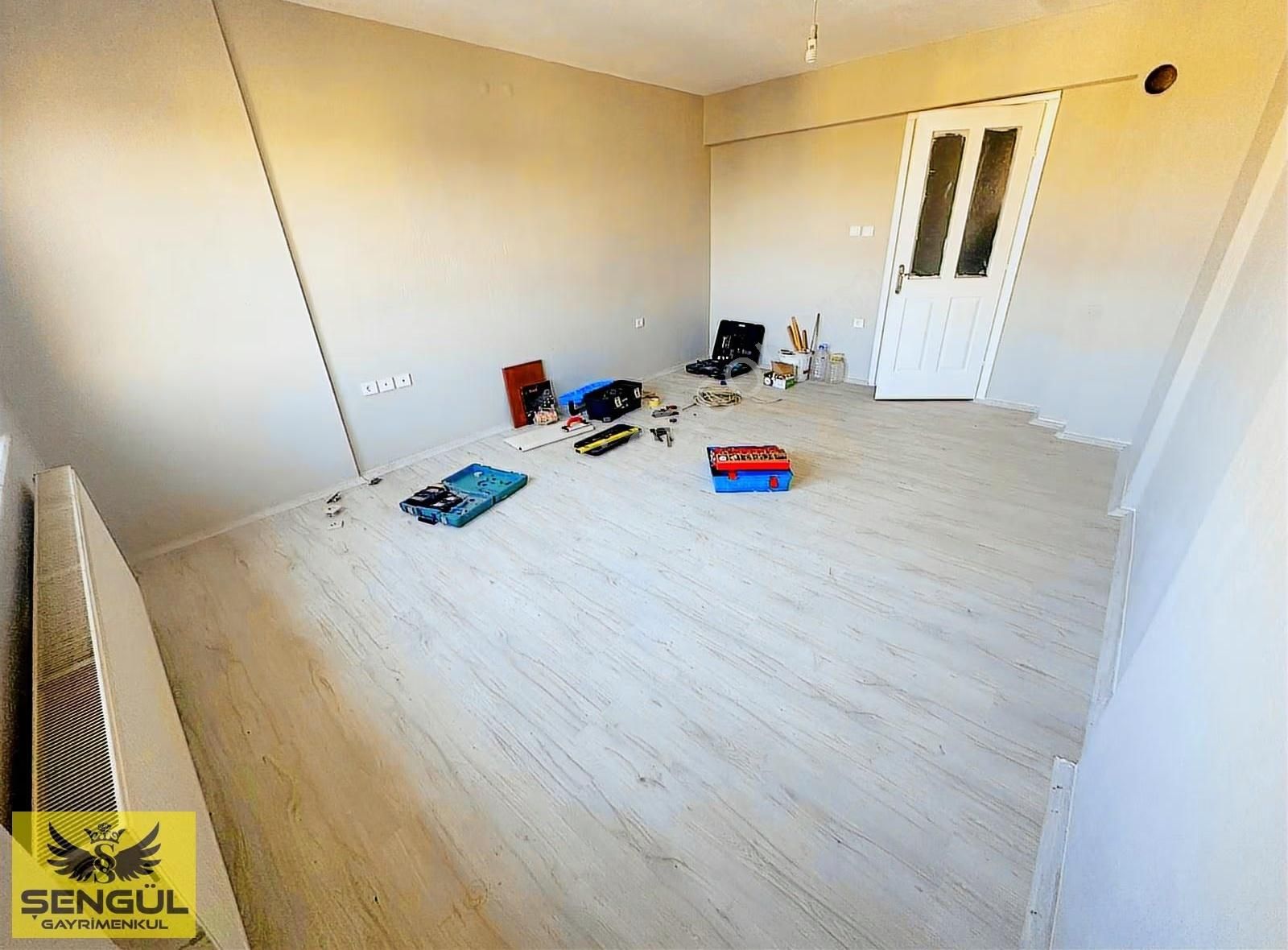 Şengül Gayrimenkul'den Umut 3 Te İçi Yenilenmiş Kiralık Daire - Görsel 6