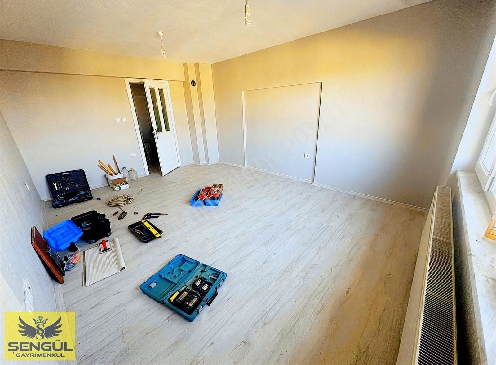 Şengül Gayrimenkul'den Umut 3 Te İçi Yenilenmiş Kiralık Daire - Görsel 34