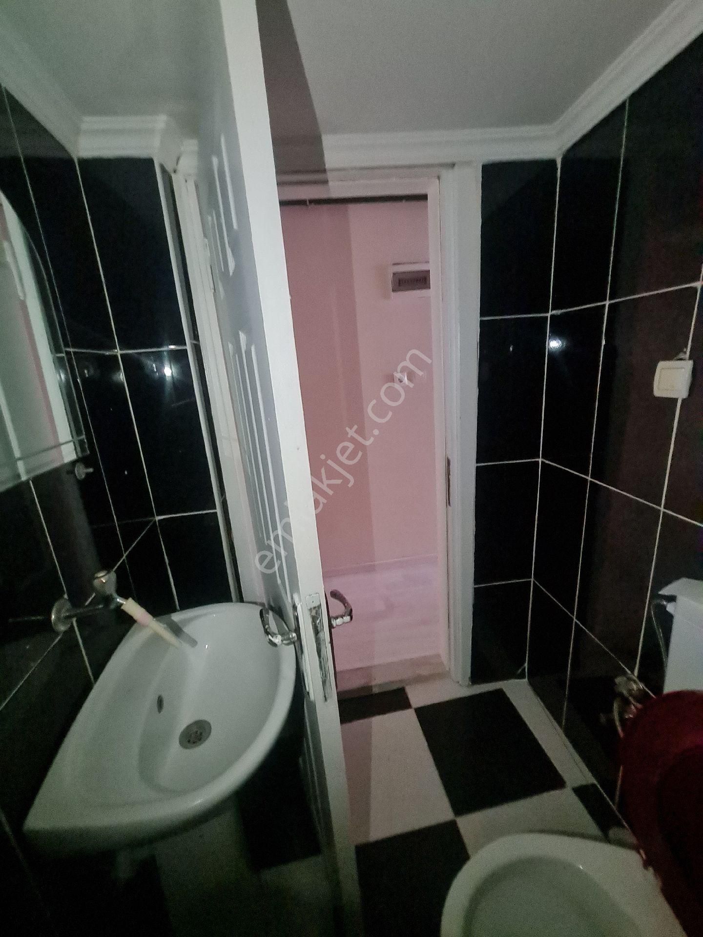 İzmir Konak Güneşli Mahallesinde Satılık Bahçeli Dublex 2+1 - Görsel 27