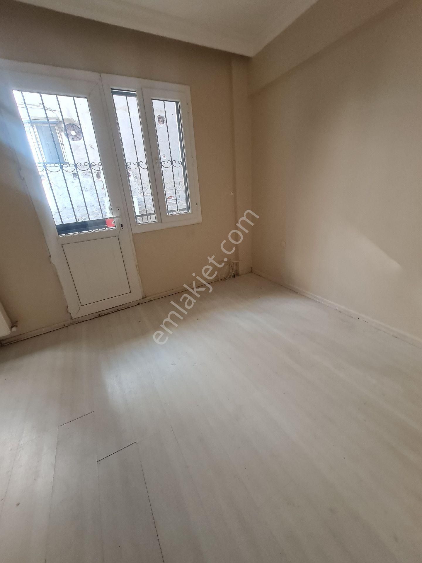 İzmir Konak Güneşli Mahallesinde Satılık Bahçeli Dublex 2+1 - Görsel 4