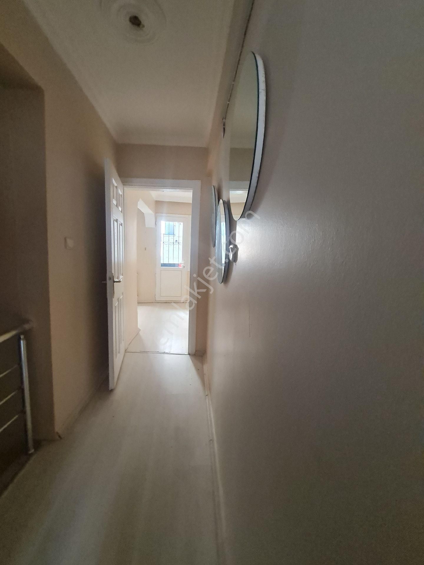 İzmir Konak Güneşli Mahallesinde Satılık Bahçeli Dublex 2+1 - Görsel 3