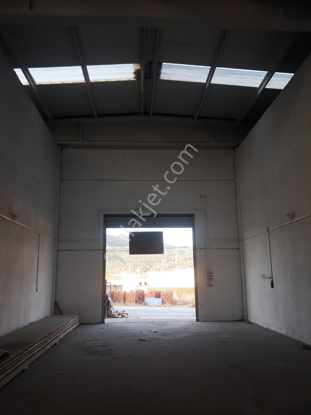 Muğla Menteşe Bayır'da Sanayi İmarlı Kiralık Depo-işyeri - Görsel 5