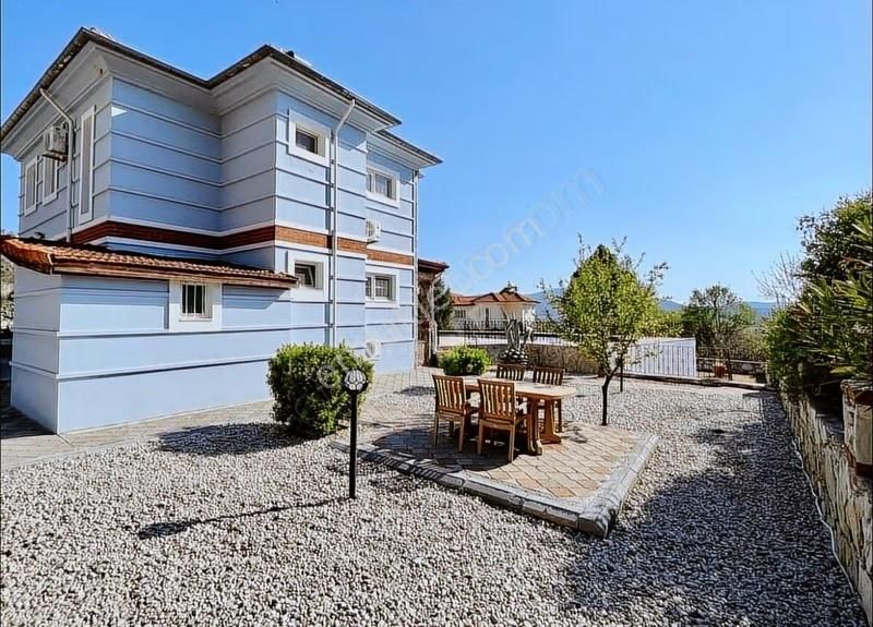 Geniş Arsa İçerisinde. - Görsel 20