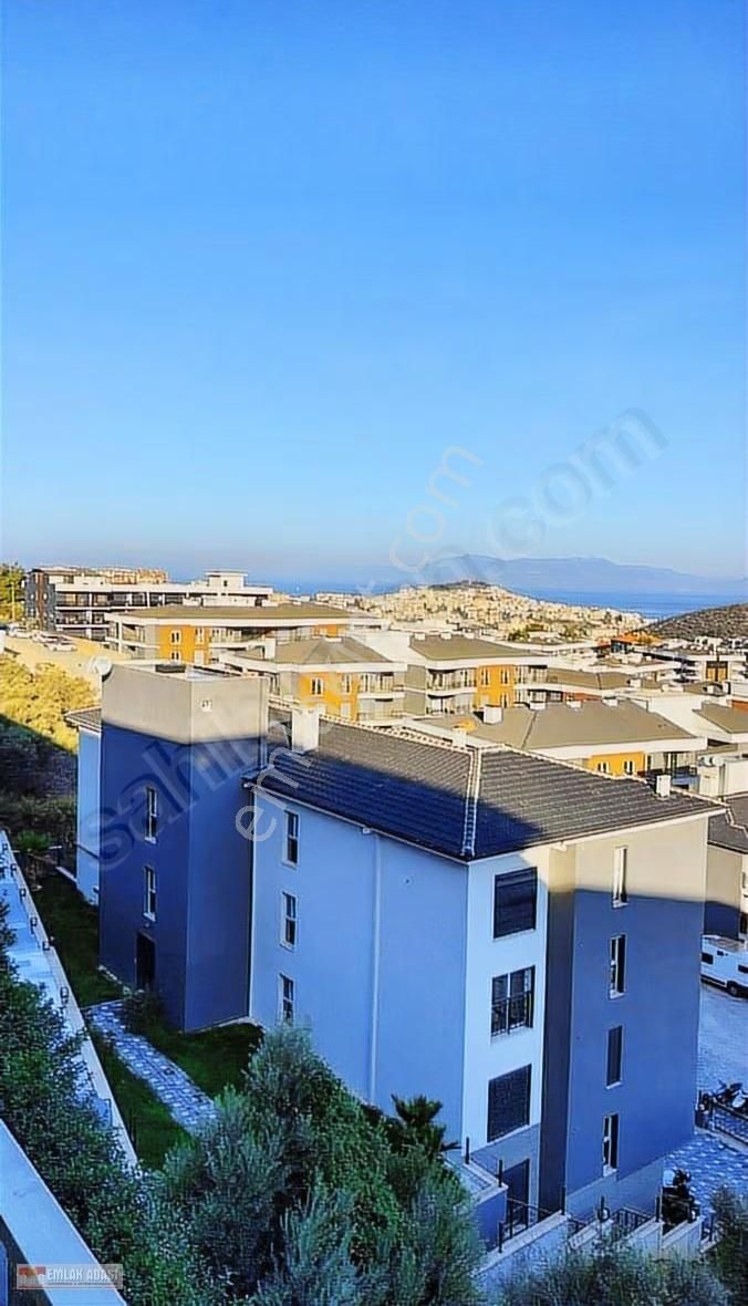 Aydın Kuşadası Değirmendere Mahallesi'nde Satılık 2+1 Daire