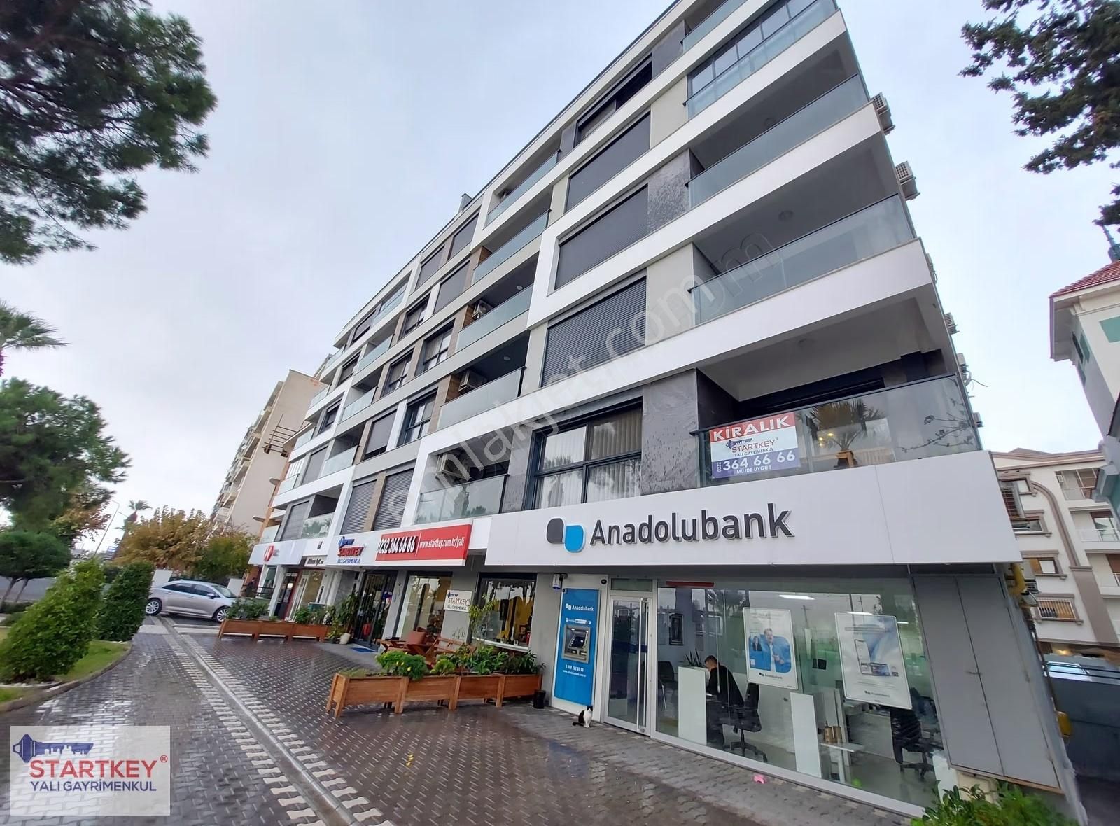 Karşıyakada Yeni Bina Deniz Manzaralı Kiralık 2+1 Yalı Dairesi - Görsel 18