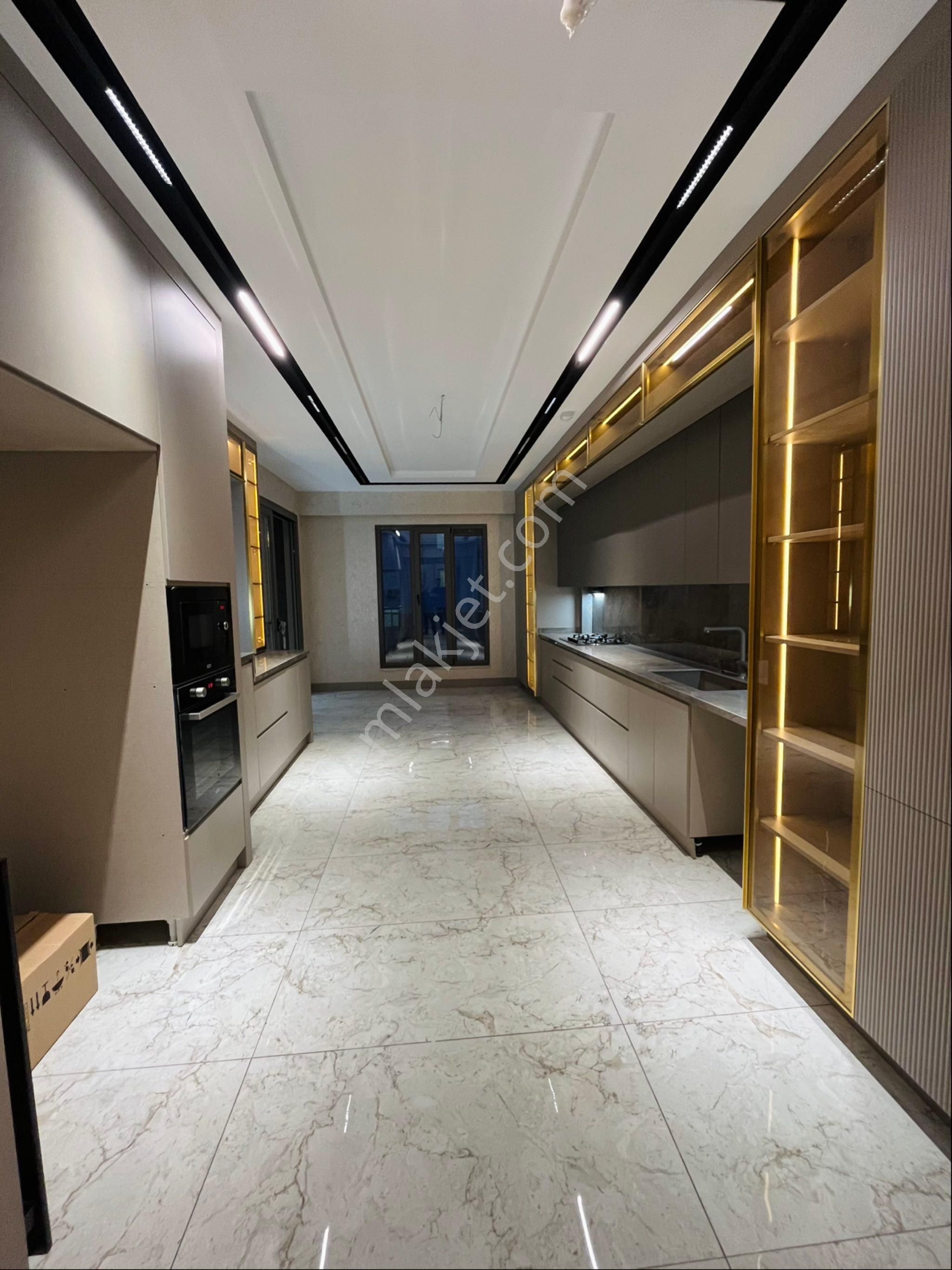 Cadde 17 Emlaktan Satılık Ultra Lüks 4+1 Daire - Görsel 3