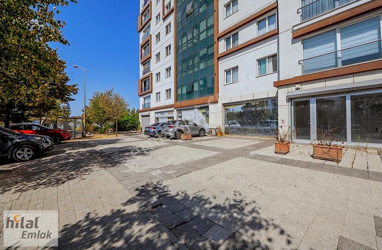 Esenevlerde 2+1 12.katlı Bina 5.katı Manzaralı Daire 6650.000 Tl - Görsel 2