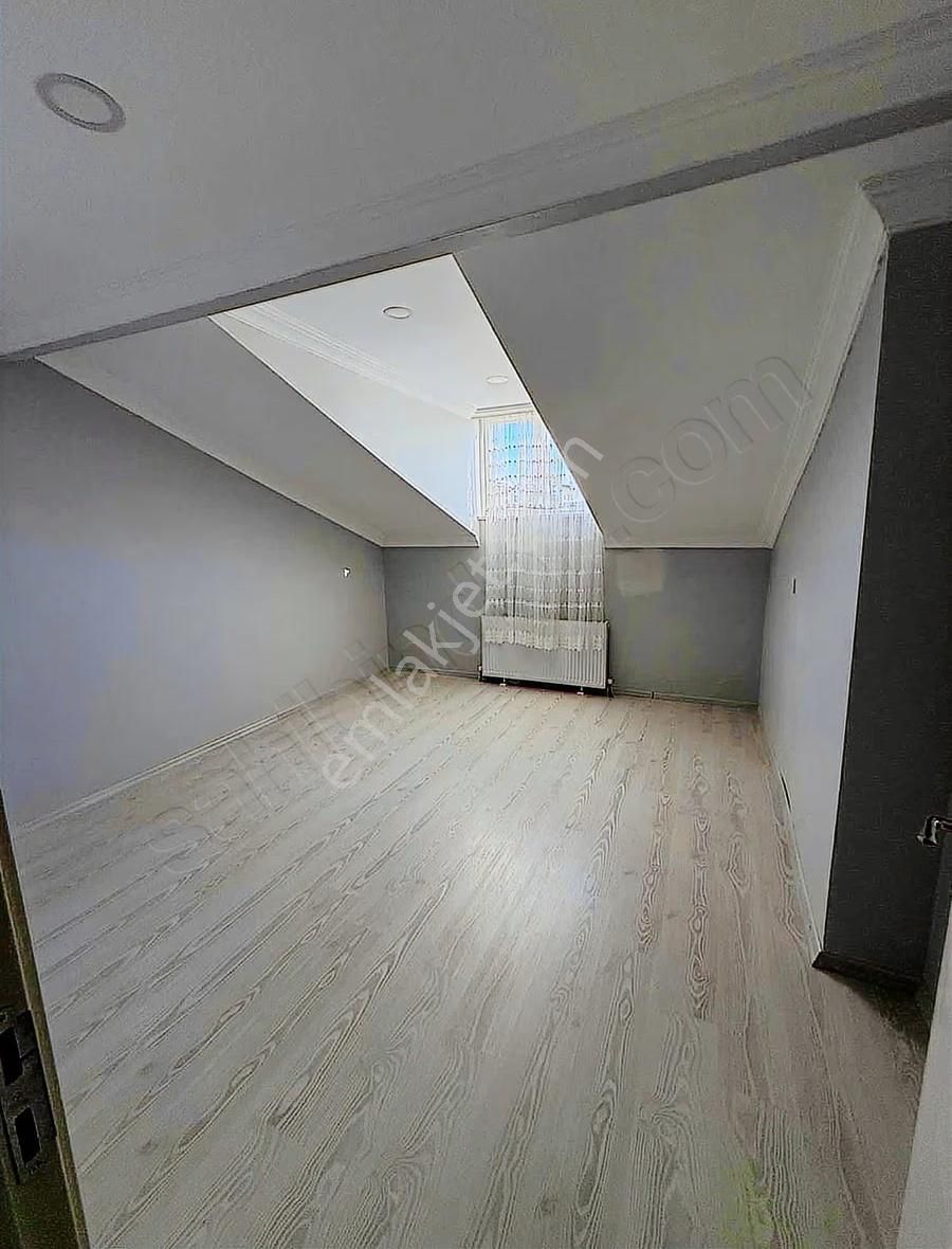 Kartal Yalı Mahallesin'de Sahile Yakın 2+1 Kiralık Daire - Görsel 4