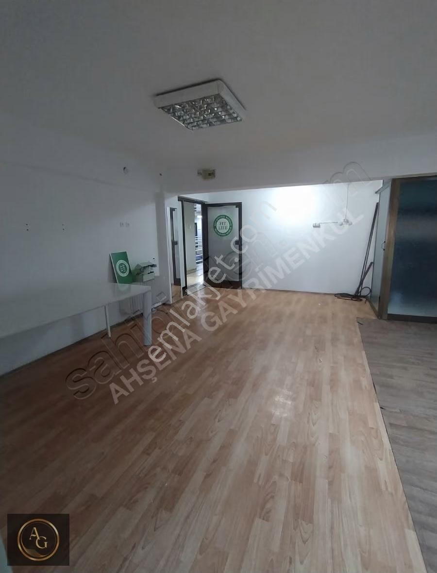 Ahşena Gayrimenkul'den Bursa Merkezde 2+1 Kiralık Büro&ofis - Görsel 10