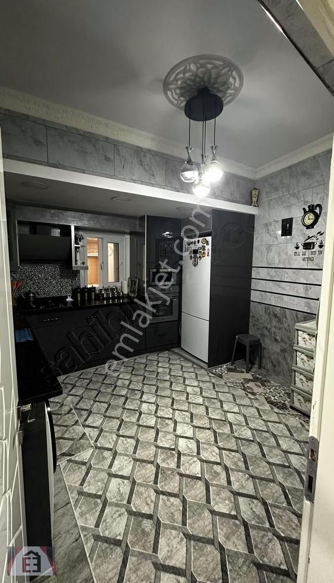 Bey Mahallesi'nde Vintage Bir Semt Lüks Bir Daire - Görsel 14