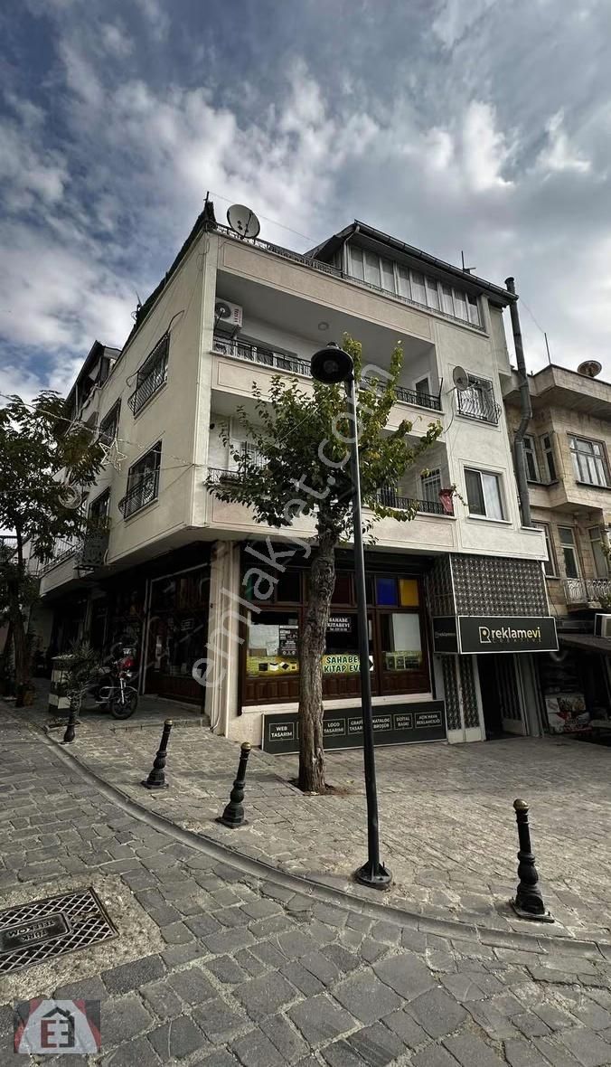 Bey Mahallesi'nde Vintage Bir Semt Lüks Bir Daire - Görsel 20