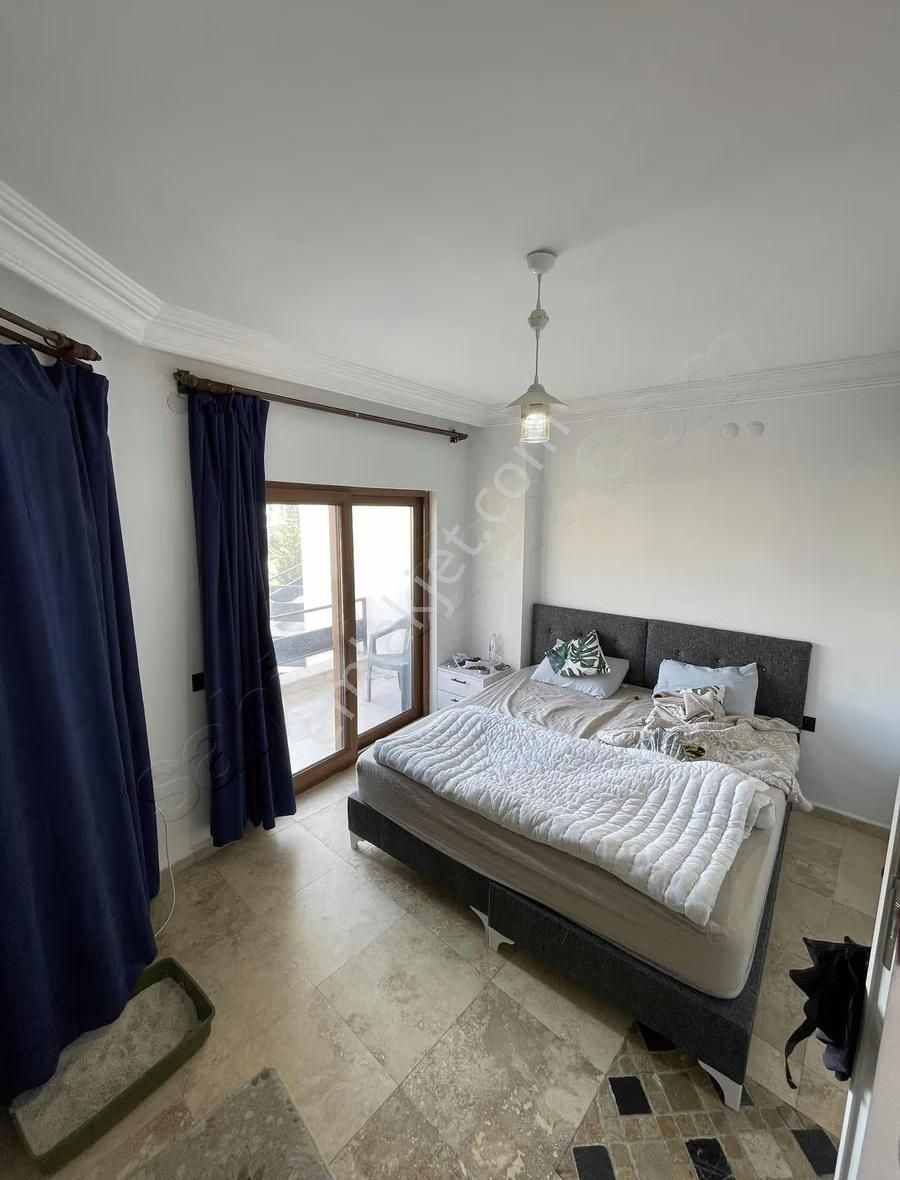 Belekte Havuzlu Site İçinde Konforlu 3+1 Tripleks - Görsel 12