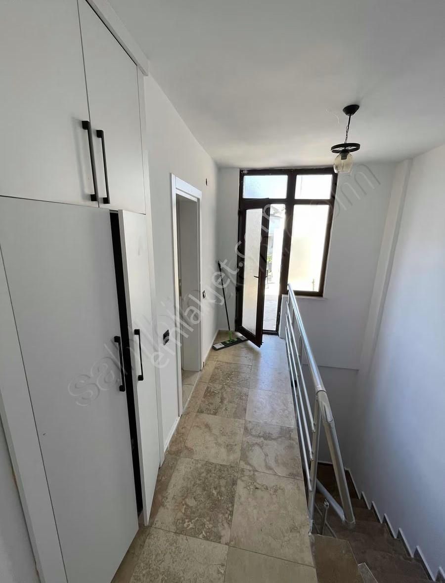 Belekte Havuzlu Site İçinde Konforlu 3+1 Tripleks - Görsel 15