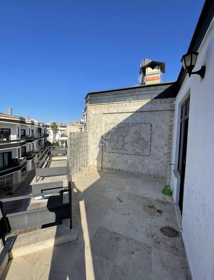 Belekte Havuzlu Site İçinde Konforlu 3+1 Tripleks - Görsel 23