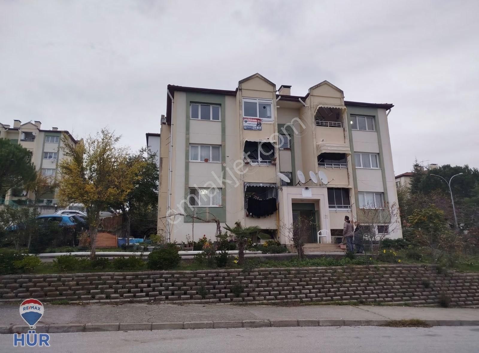 Remax Hür Yeşim Kara'dan Camili 2 Mahallesinde Kiralık Daire