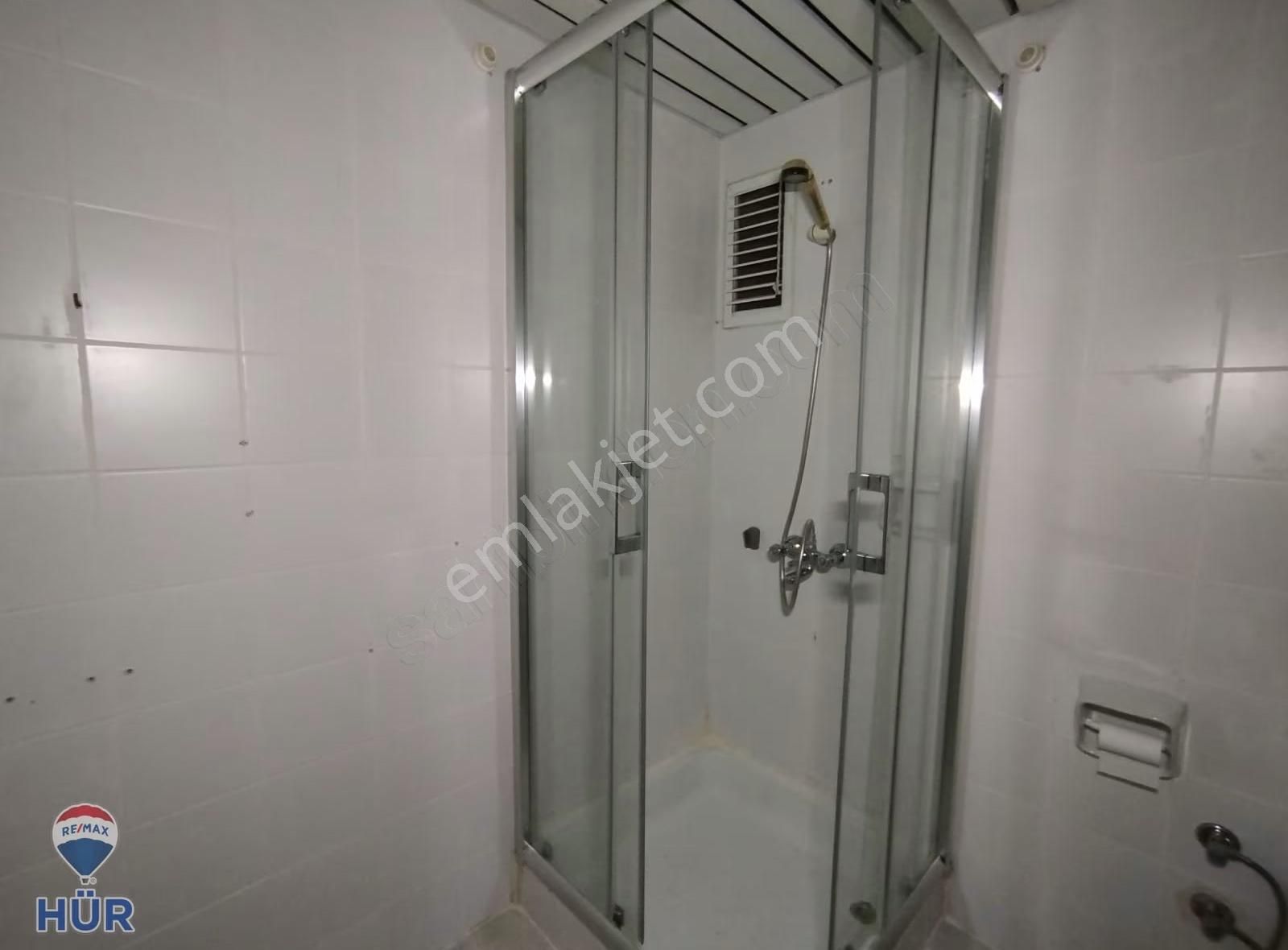 Remax Hür Yeşim Kara'dan Camili 2 Mahallesinde Kiralık Daire - Görsel 17