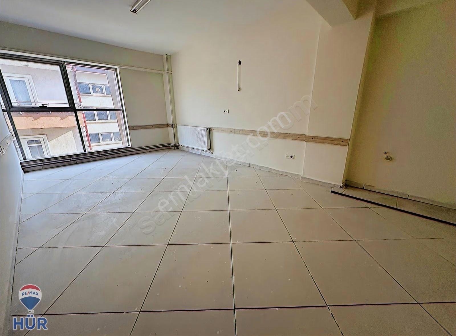 Remax Ayfer Sever'den Kiralık 450 M2 Dershane , Klinik , İş Merk - Görsel 31