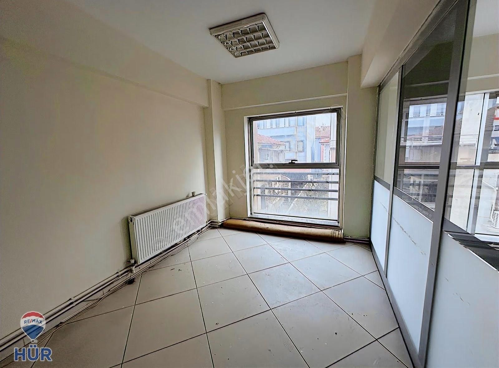 Remax Ayfer Sever'den Kiralık 450 M2 Dershane , Klinik , İş Merk - Görsel 5