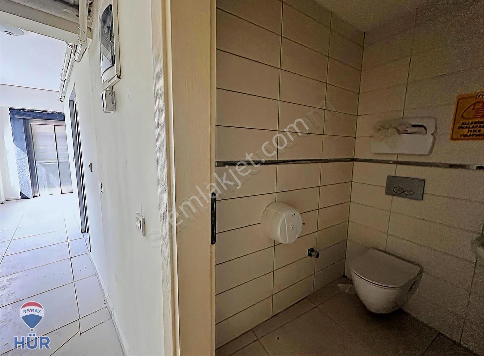 Remax Ayfer Sever'den Kiralık 450 M2 Dershane , Klinik , İş Merk - Görsel 12