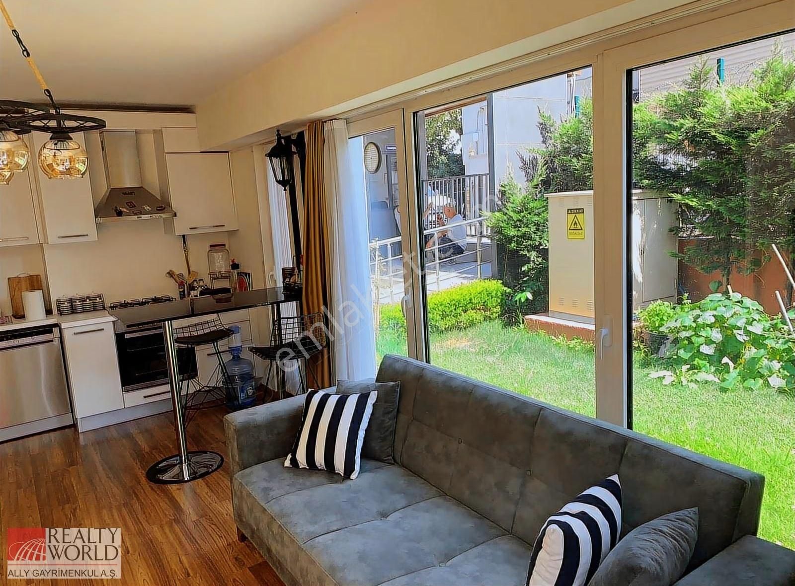 Metroya 50 Metre Mesafede 1+1 Bahçeli Eşyalı Kiralık Daire - Görsel 23