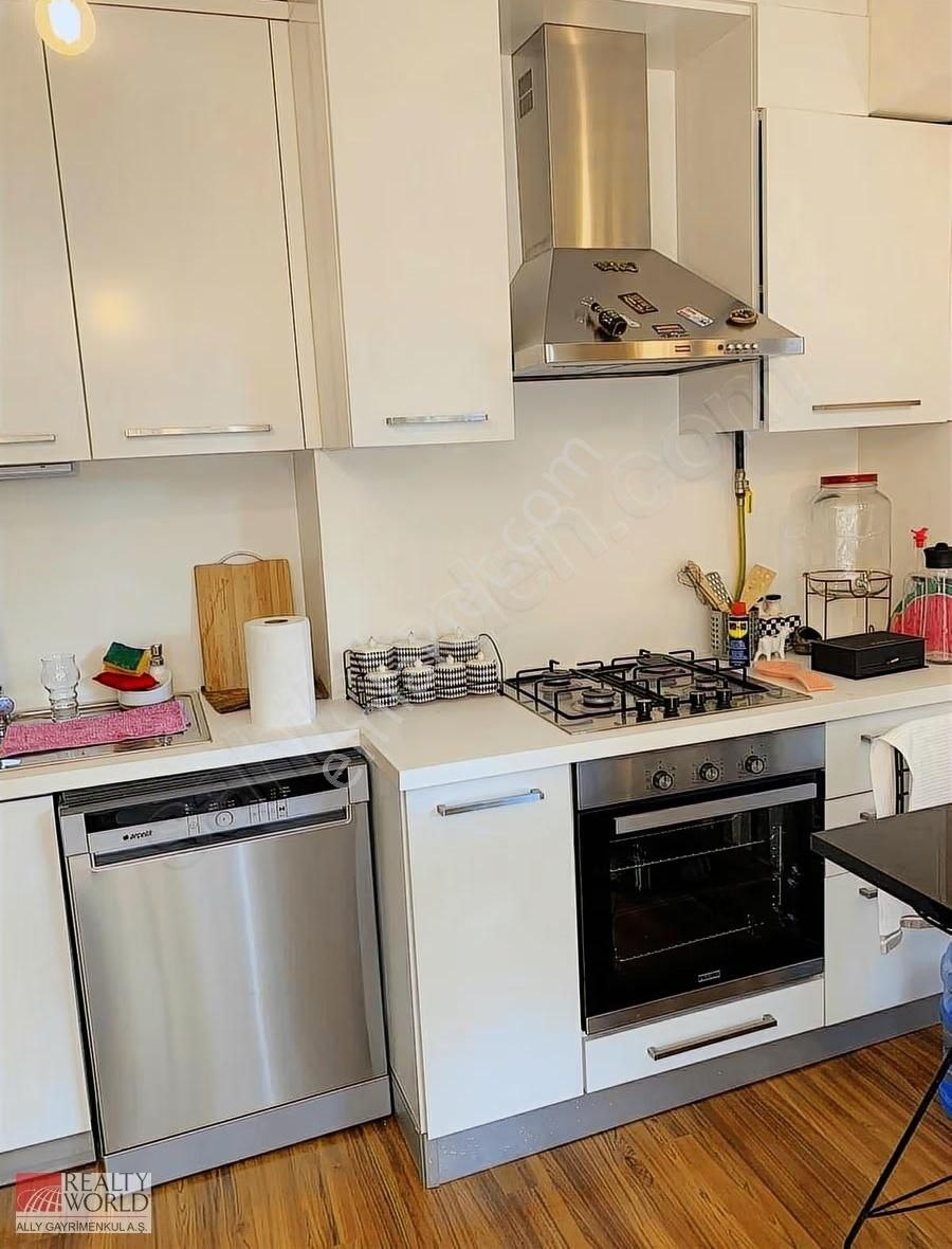 Metroya 50 Metre Mesafede 1+1 Bahçeli Eşyalı Kiralık Daire - Görsel 26