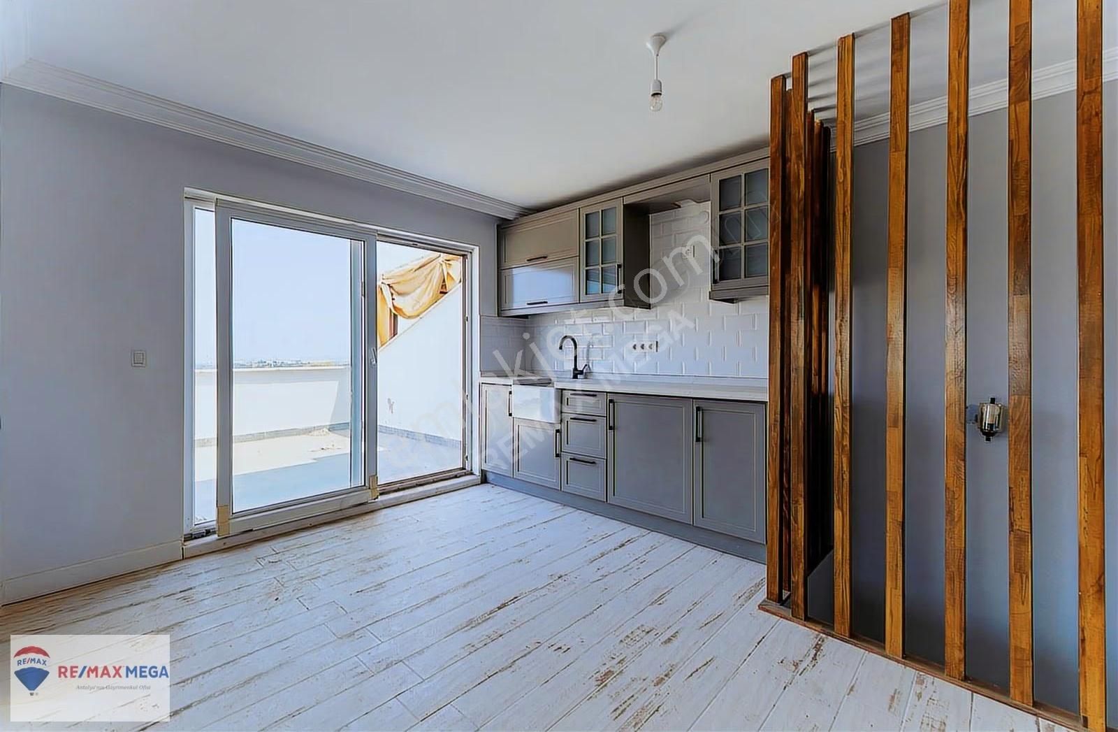 Altıntaş'ta Site İçerisinde Kiralık Lüks 4+1 Daire - Görsel 29