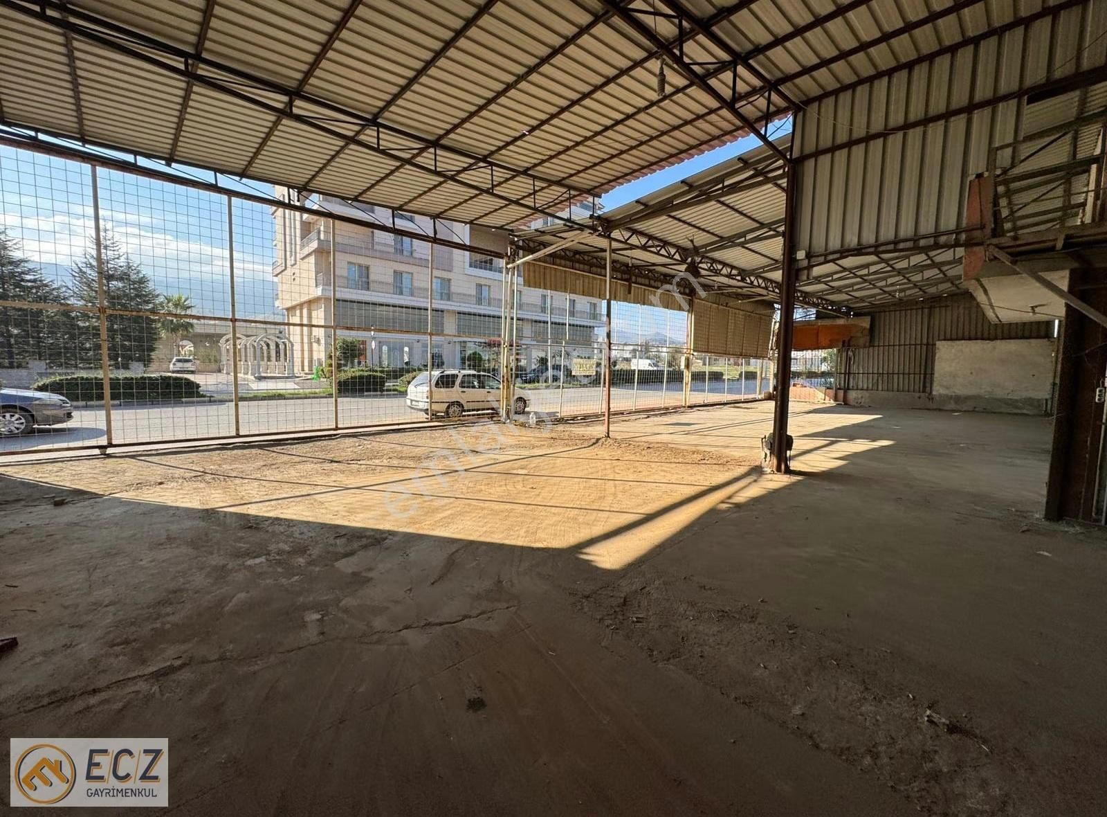 Ecz Gayrimenkul Den Yola Sıfır Kiralık 1000 M2 Dükkan - Görsel 14