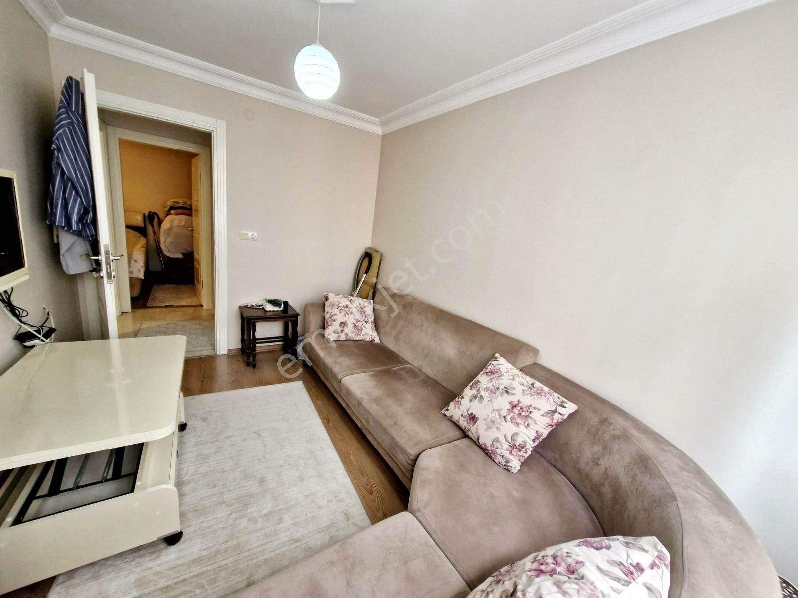 Yıldız'dan Muhammediye Cami Yakını İskanlı 13 Yıllık 120m2 2 Kat Daire - Görsel 8