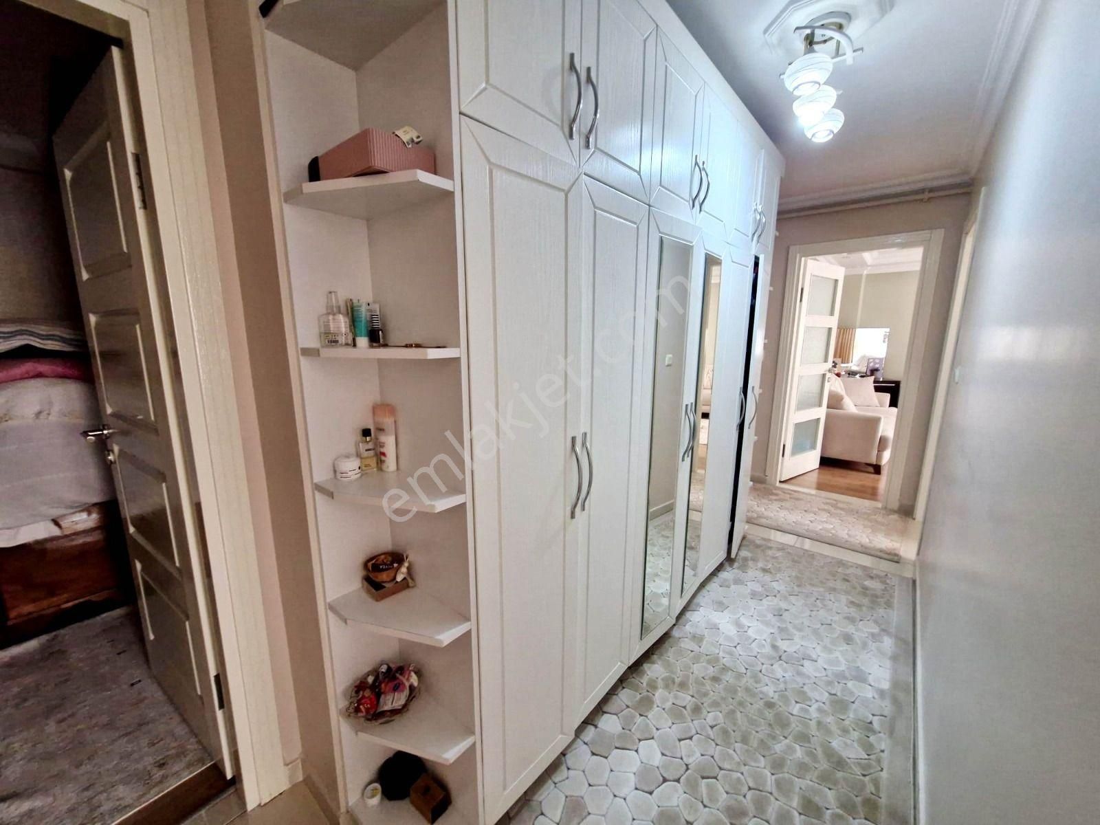 Yıldız'dan Muhammediye Cami Yakını İskanlı 13 Yıllık 120m2 2 Kat Daire - Görsel 12