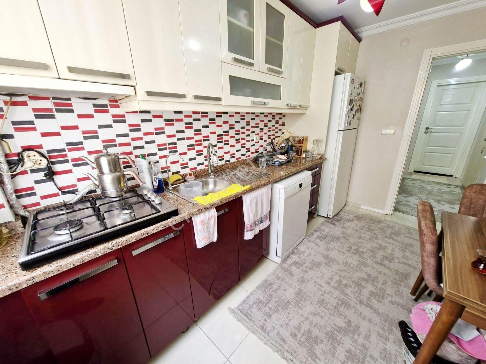 Yıldız'dan Muhammediye Cami Yakını İskanlı 13 Yıllık 120m2 2 Kat Daire - Görsel 14