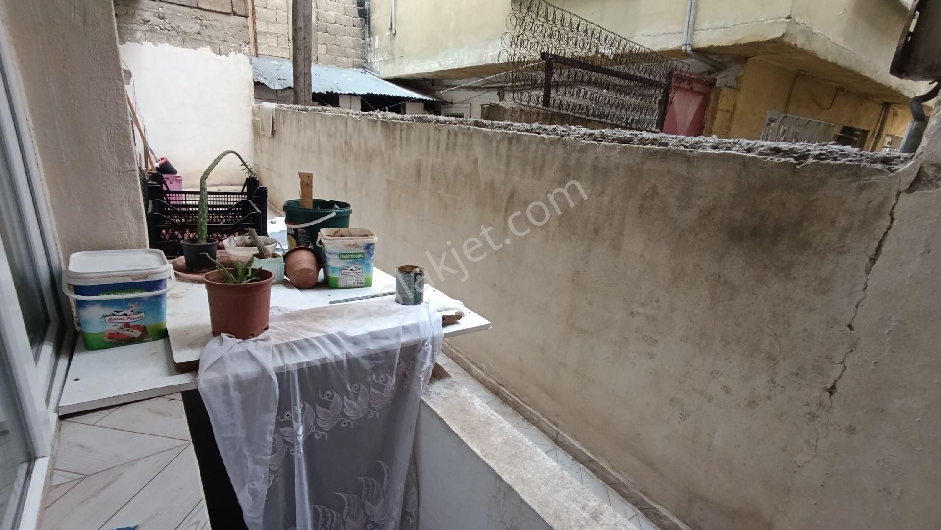 Konak Mh De 3+1 Giriş Kat Yıkım Karari Yok - Görsel 14