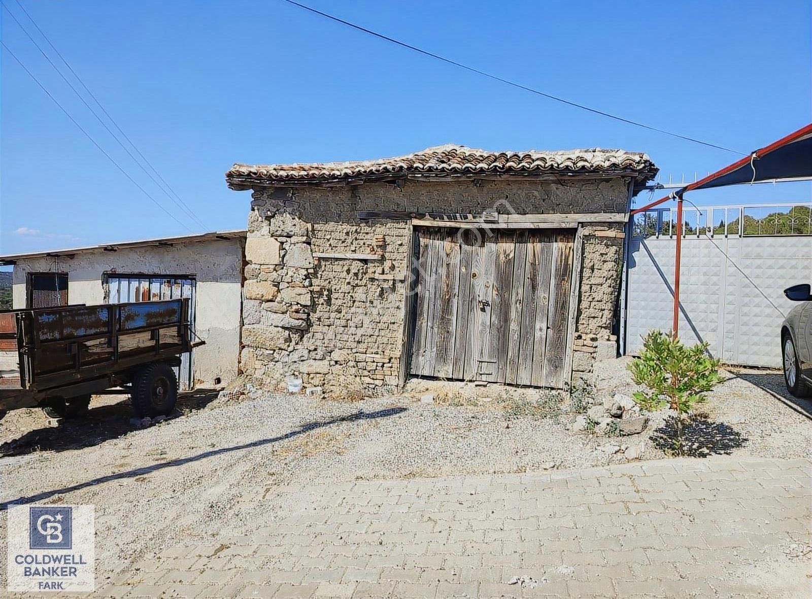 Ayvalık Türközü Mahallesi'nde Satılık Müstakil Ev. - Görsel 6