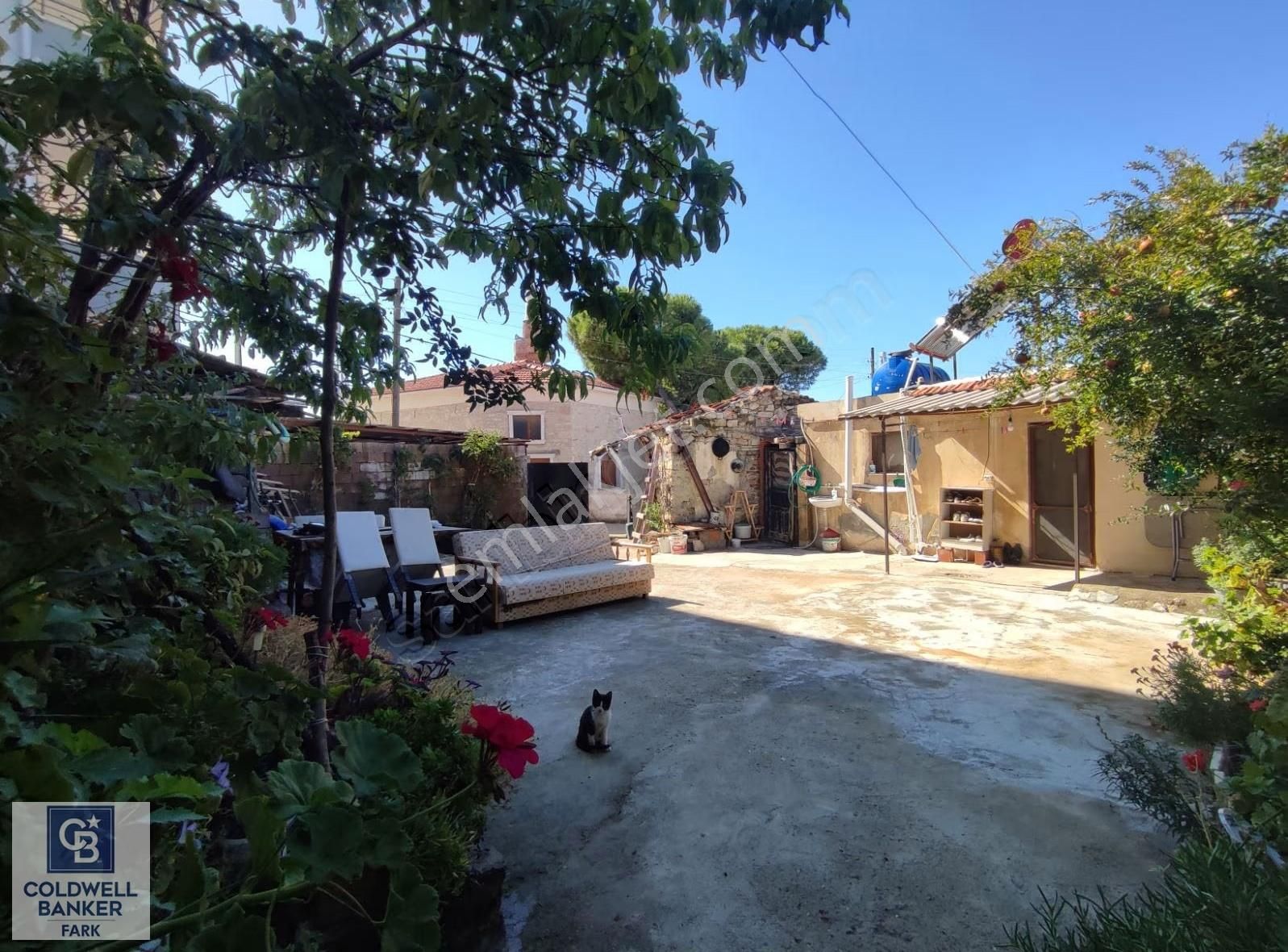 Ayvalık Mutlu Köy'de Müştemilatlı Satılık Müstakil Ev Ve Arsa. - Görsel 16