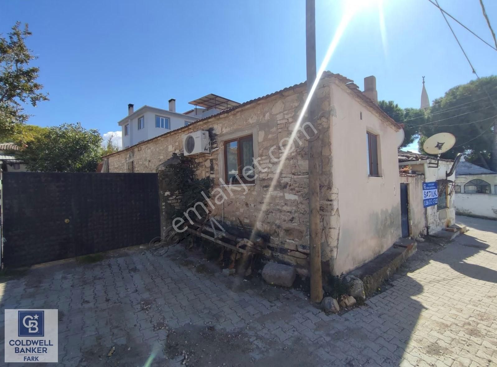 Ayvalık Mutlu Köy'de Müştemilatlı Satılık Müstakil Ev Ve Arsa. - Görsel 28