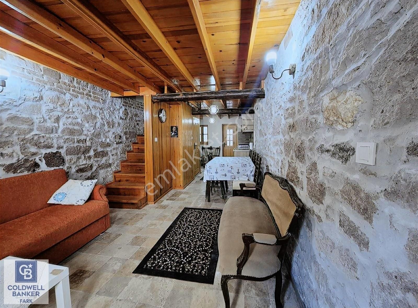 Ayvalık Merkez'de 3+1 Kiralık Rum Evi - Görsel 22