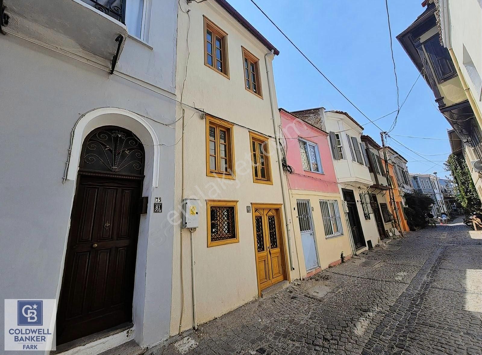 Ayvalık Merkez'de 3+1 Kiralık Rum Evi - Görsel 14