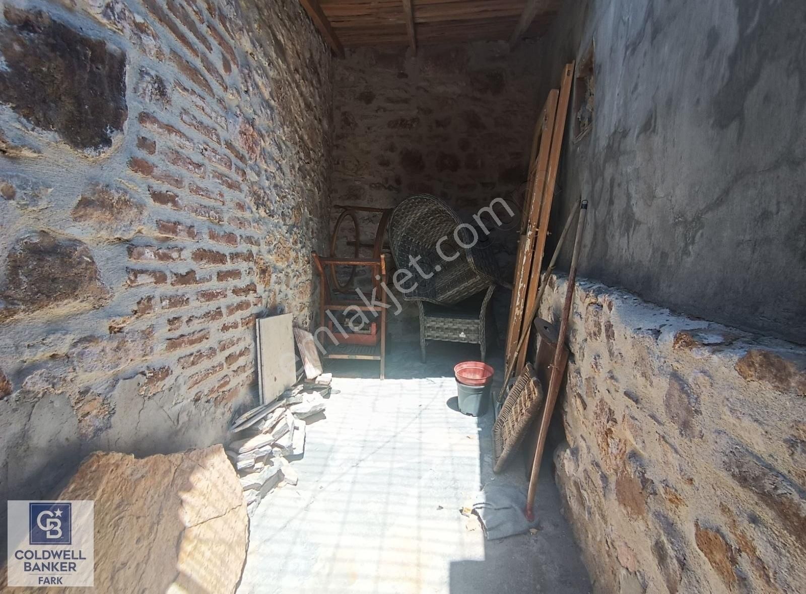 Merkezi Konum'da Satılık 2+1 Müstakil Rum Evi - Görsel 15