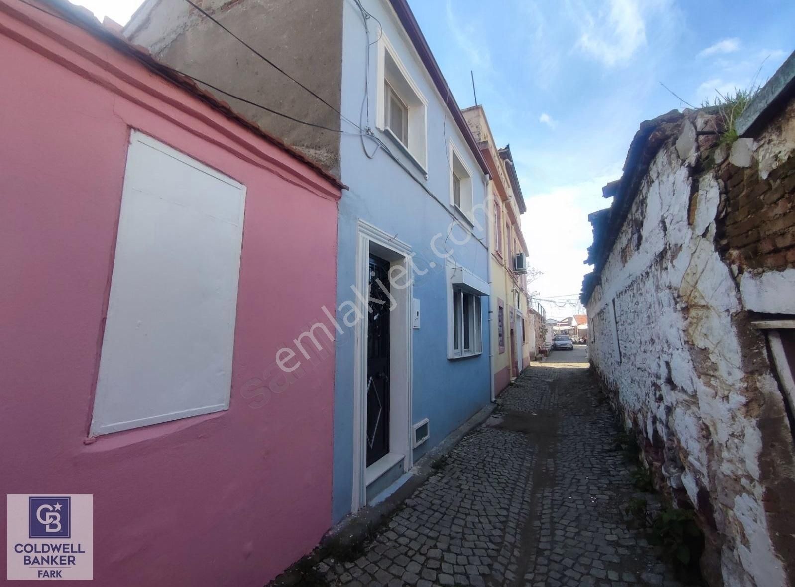 Ayvalık Merkez Çarşı İçinde Satılık Müstakil Ev.. - Görsel 5