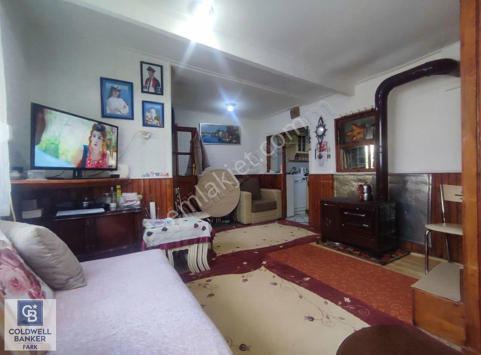 Ayvalık Merkez Çarşı İçinde Satılık Müstakil Ev.. - Görsel 22