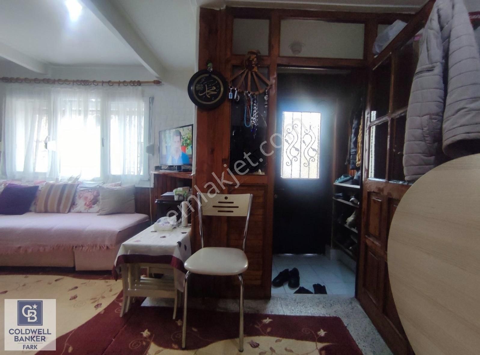 Ayvalık Merkez Çarşı İçinde Satılık Müstakil Ev.. - Görsel 21