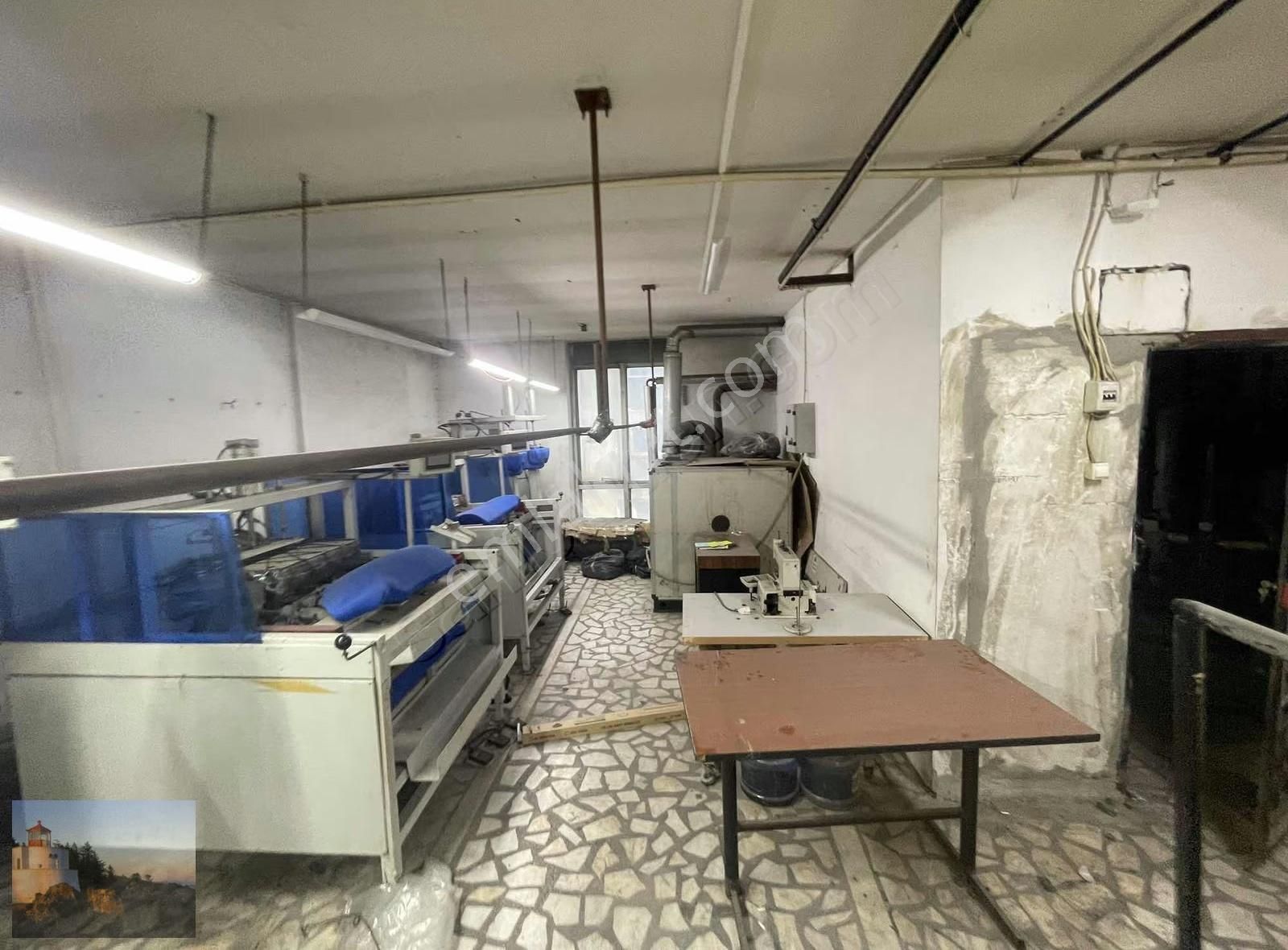 Tranvay Cadde Üstü 3.kat500 Mt Kiralık İster Boş İster Mağzemeli - Görsel 4