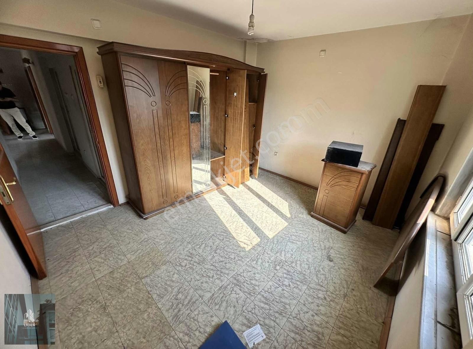 Yıldırım Şirinevler'de 3 Katlı Bahçeli Bodrumu Olan Satılık Bina - Görsel 3