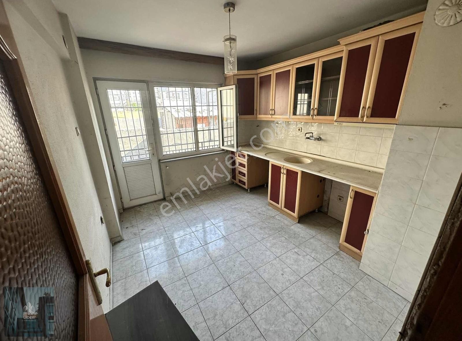 Yıldırım Şirinevler'de 3 Katlı Bahçeli Bodrumu Olan Satılık Bina - Görsel 18