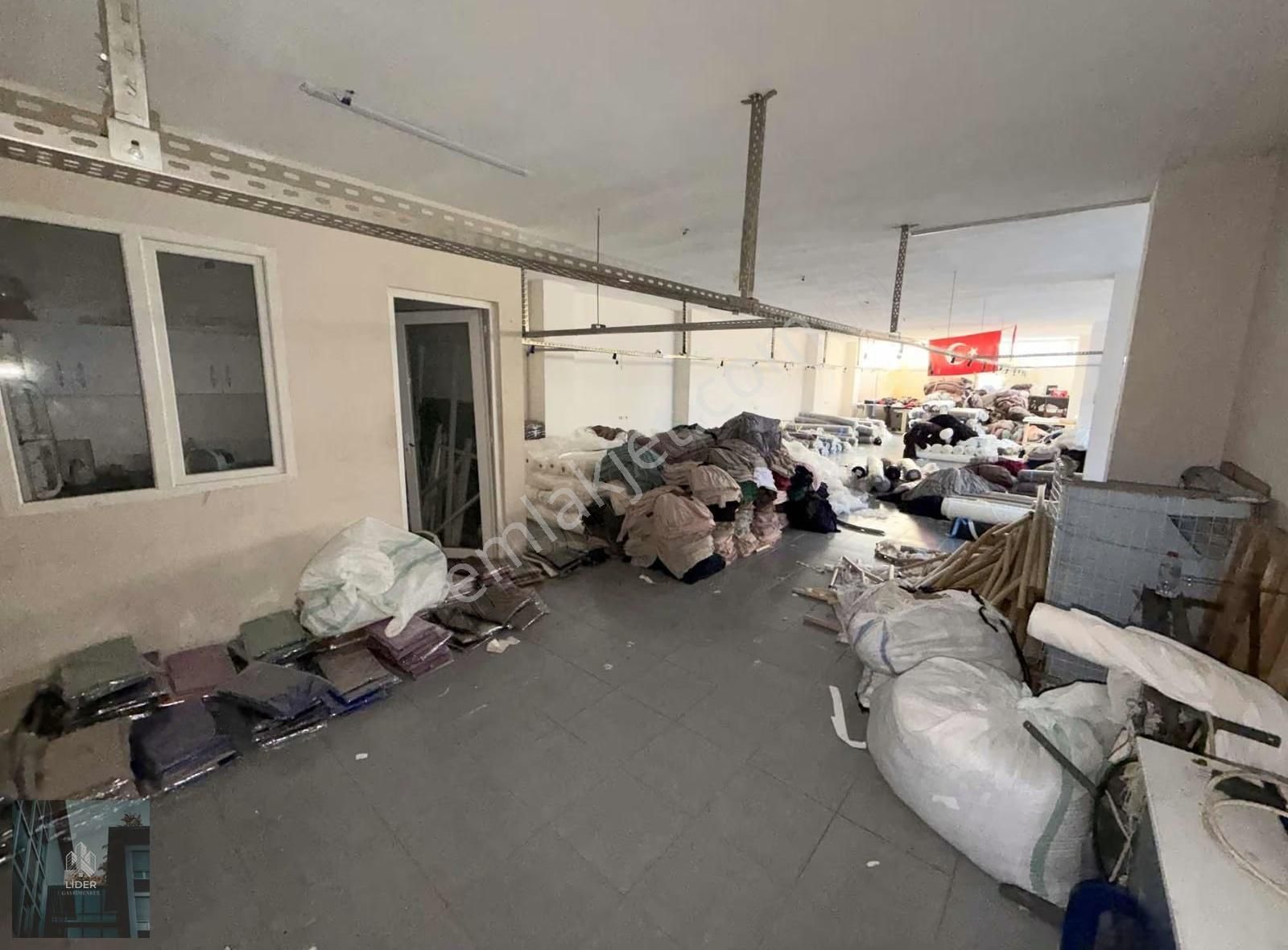 Cumalıkızık Girişte 300 M2 Dükkan İş Yeri